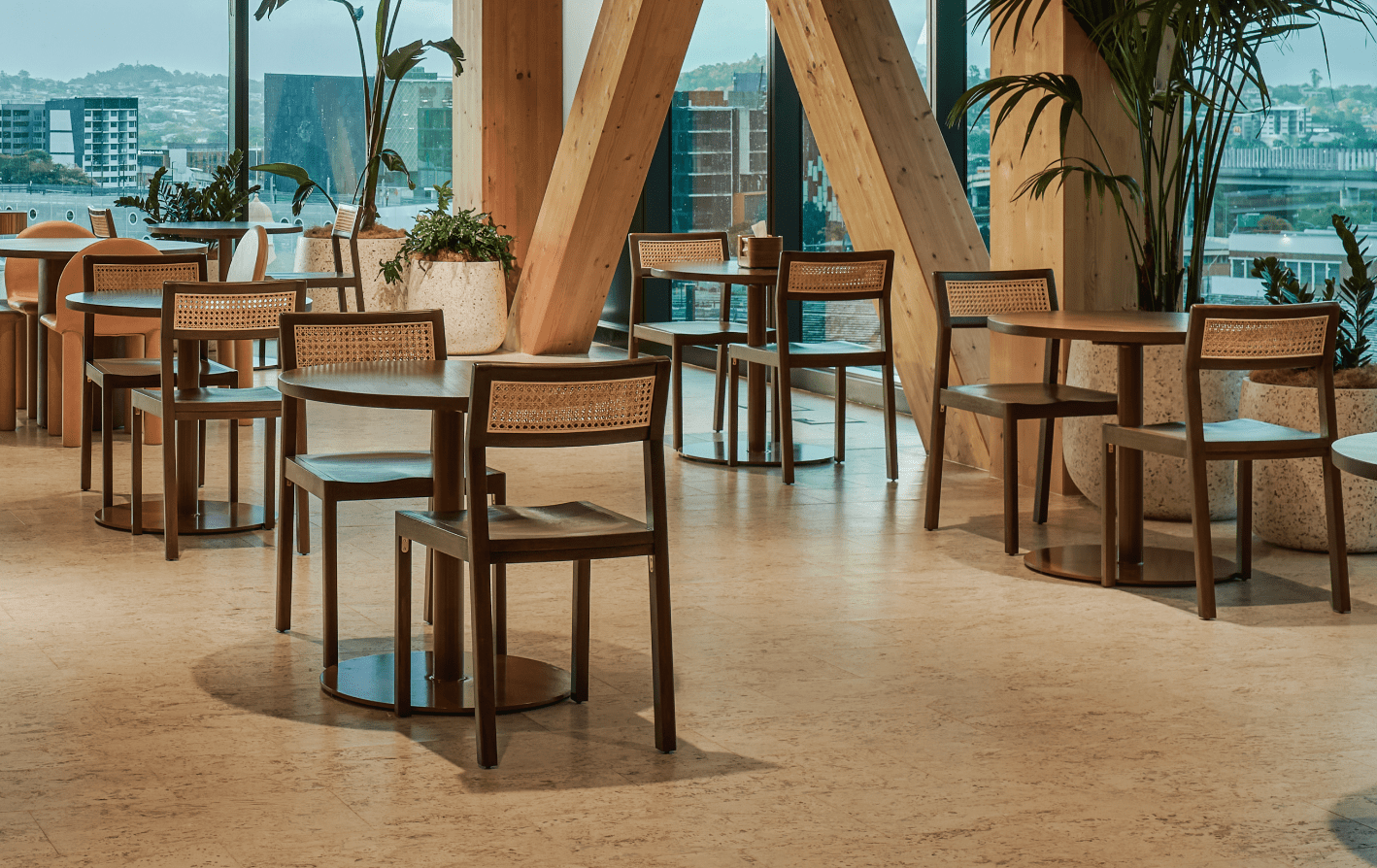 reddie-raw round Bob Pedestal Table - Wood