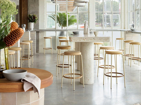 reddie-raw stool Milton Stool