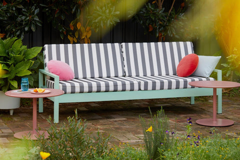 reddie-raw outdoor lounge chair Outdoor Suzy Lounger