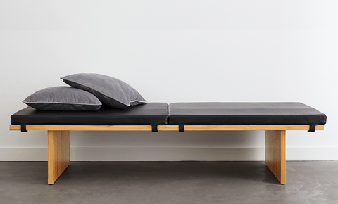 reddie-raw daybed 180W x 70D x 40H (cm) / Leather~Black / Wood Teak~Oak Bob Day Bed