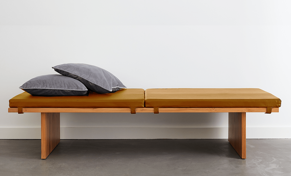 reddie-raw daybed 180W x 70D x 40H (cm) / Leather~Tan / Wood Teak~Natural Bob Day Bed